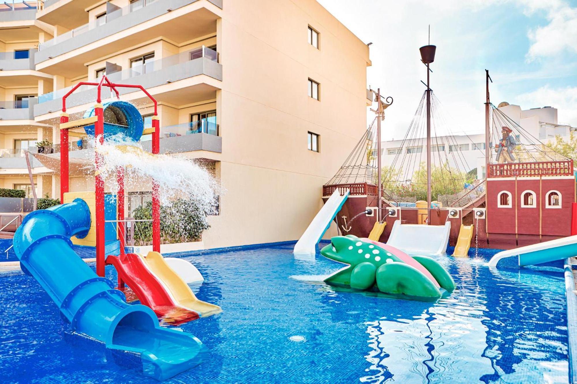 Zafiro Palmanova Aparthotel Kültér fotó