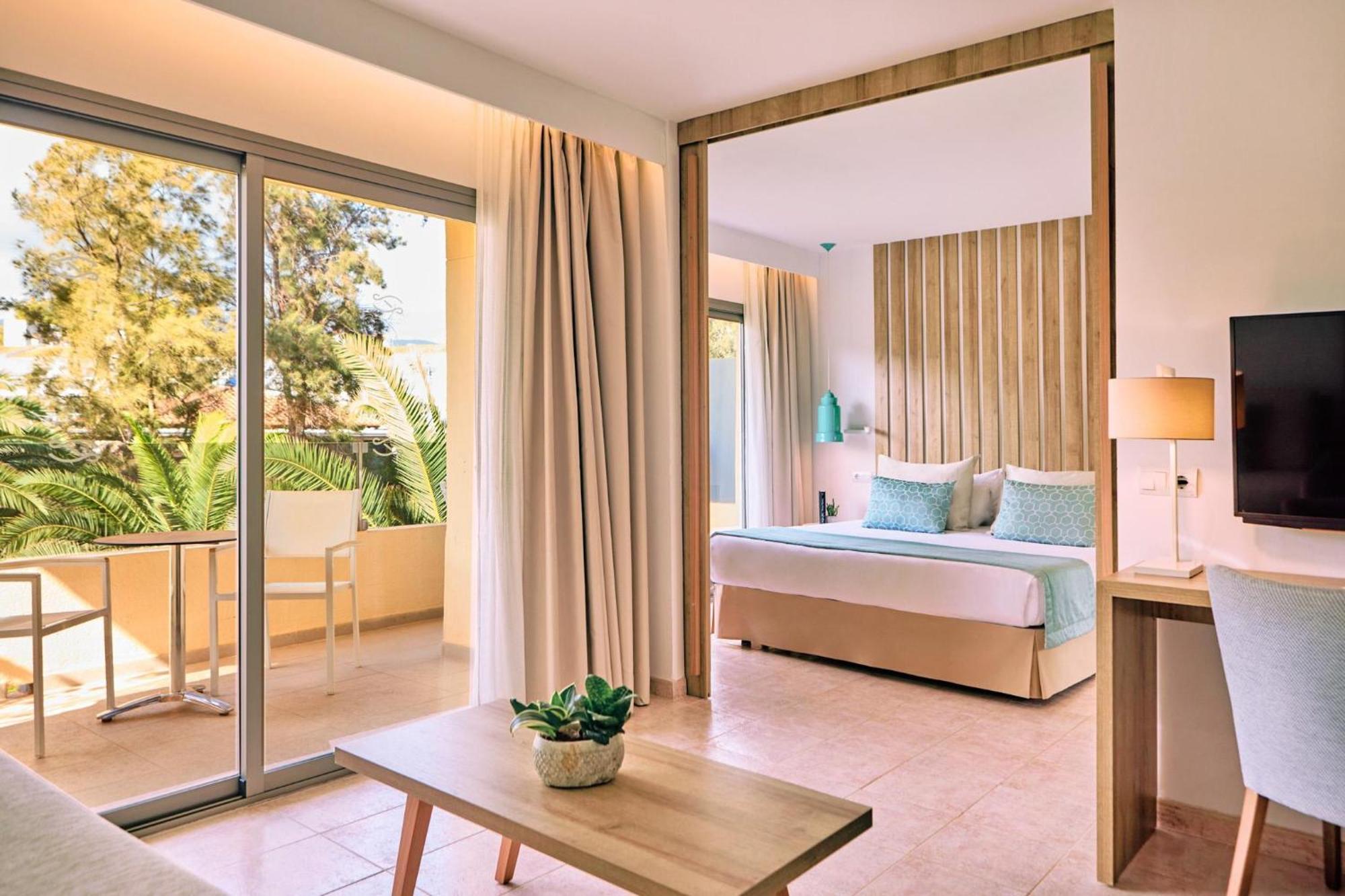Zafiro Palmanova Aparthotel Kültér fotó