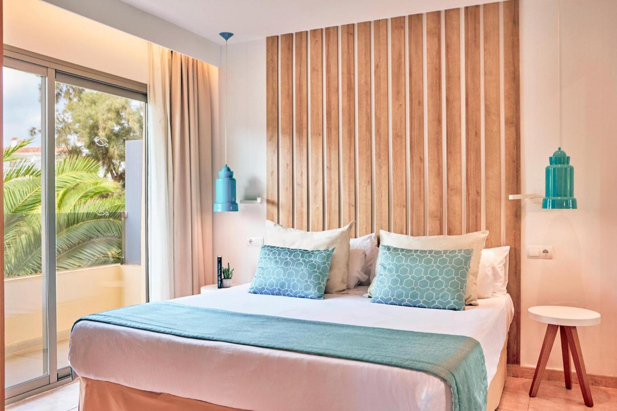Zafiro Palmanova Aparthotel Kültér fotó
