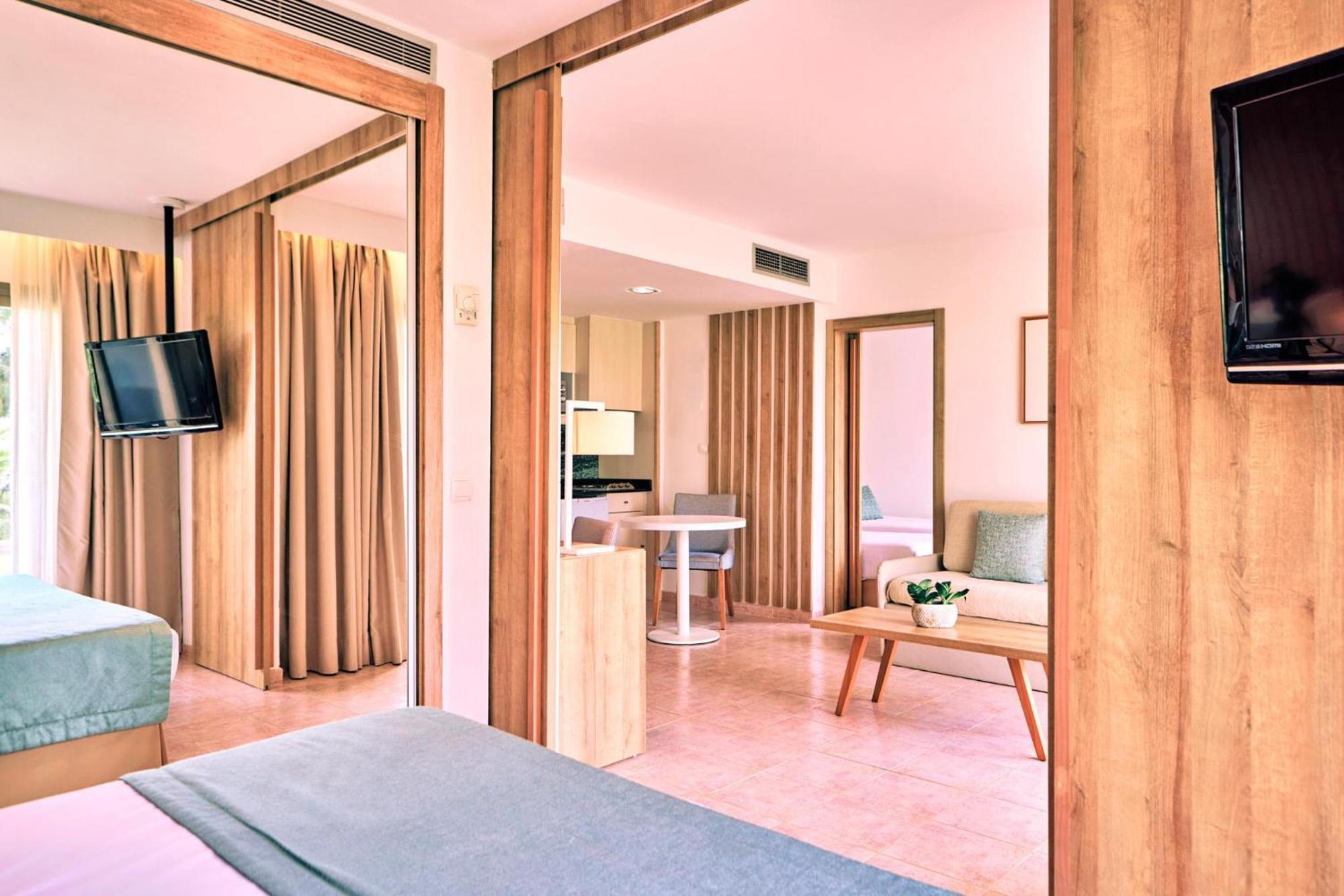Zafiro Palmanova Aparthotel Kültér fotó